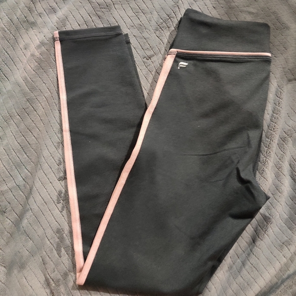 LAST CHANCE Brand New Fabletics leggings - Picture 3 of 5